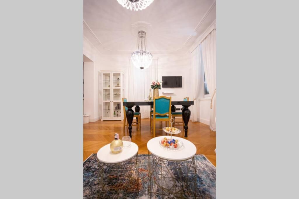 Luxurious Apartment Bella Lux In City Center With Free Parking Included! Split Exterior photo
